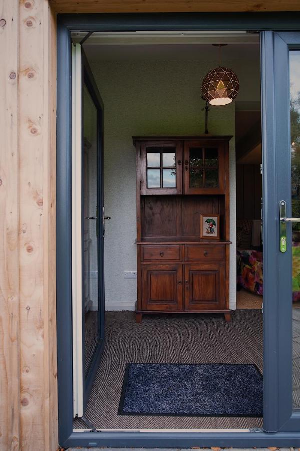 The Cabin - Luxury Country Living Cullybackey Exterior foto